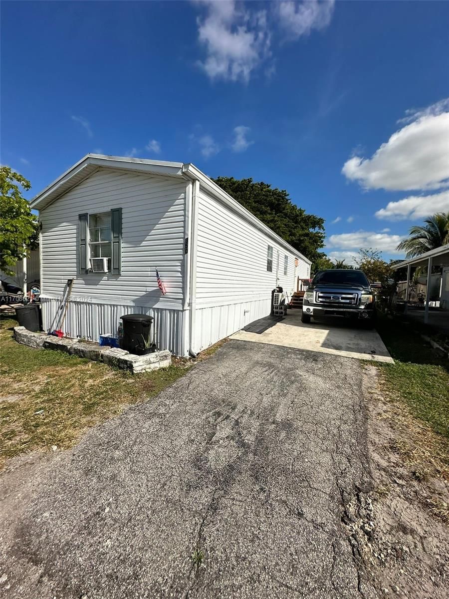 Real estate property located at 350 134th Way, Broward, SUNSHINE CITY, Plantation, FL