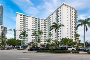 Real estate property located at 3001 Ocean Dr #1001, Broward, RESIDENCES ON HOLLYWOOD B, Hollywood, FL