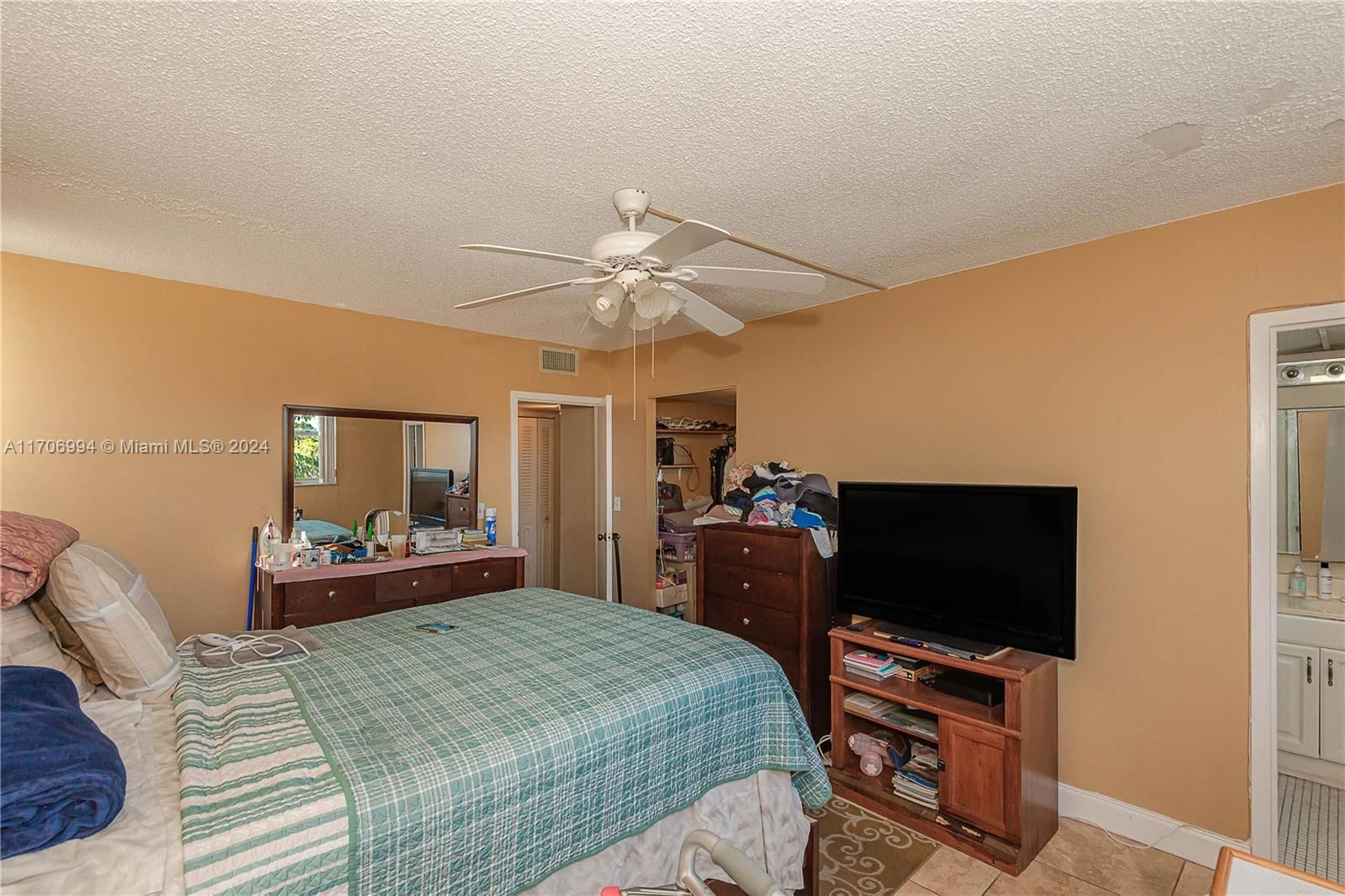 Real estate property located at 2850 Somerset Dr #308L, Broward, SOMERSET AT LAUDERDALE LA, Lauderdale Lakes, FL