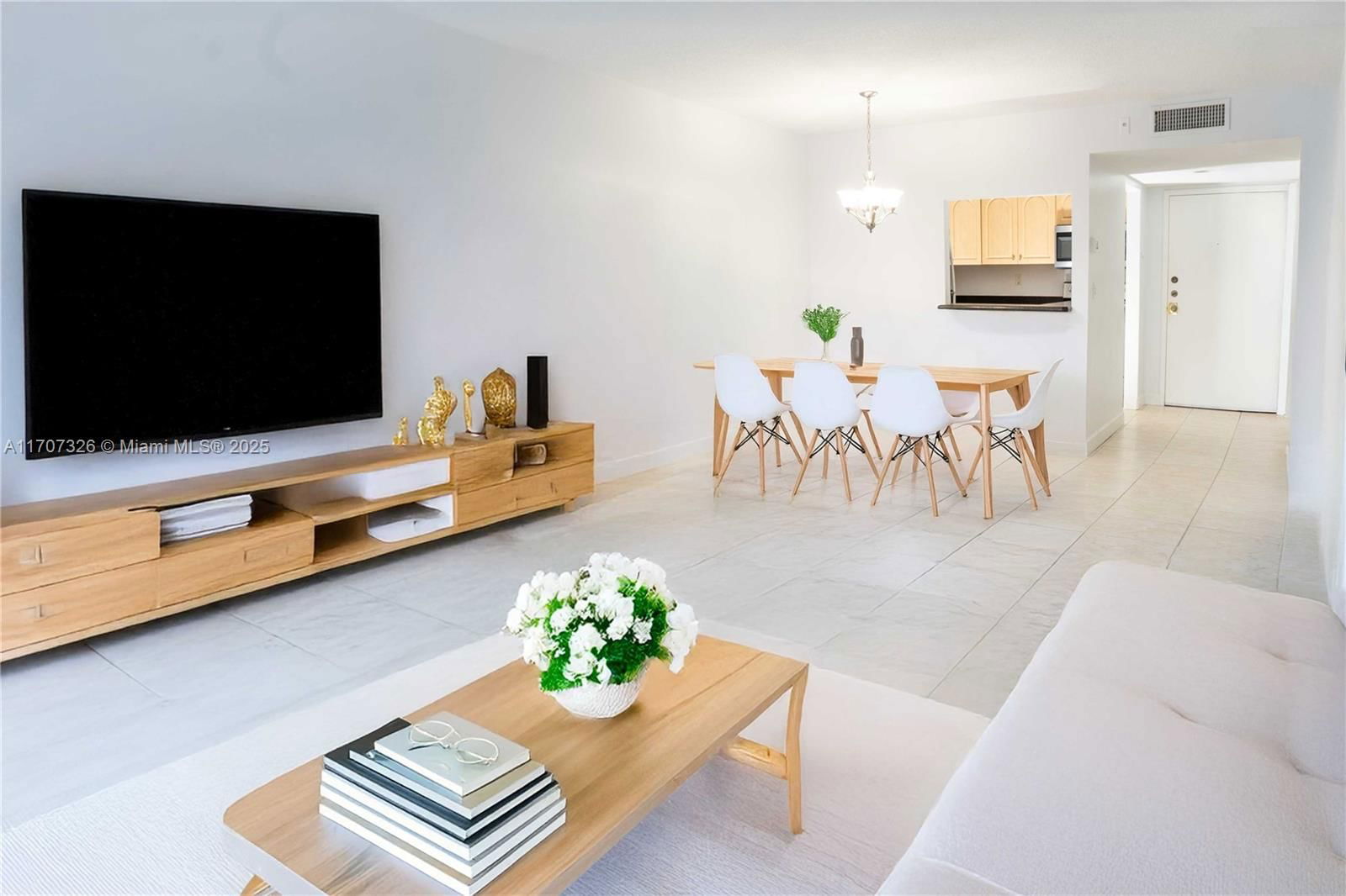 Real estate property located at 301 Racquet Club Rd #307, Broward, Building Four Of Racquet, Weston, FL