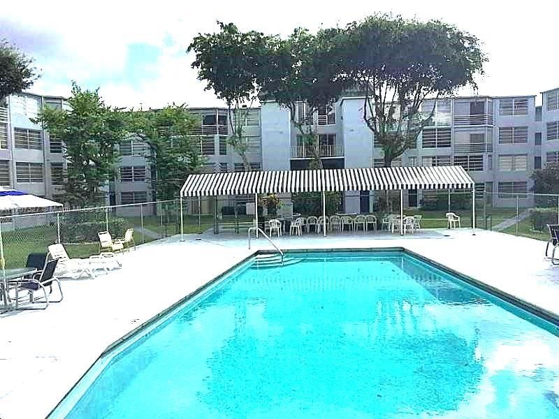 Real estate property located at 1301 191 ST F111, Miami-Dade, Rolling Green F, Miami, FL