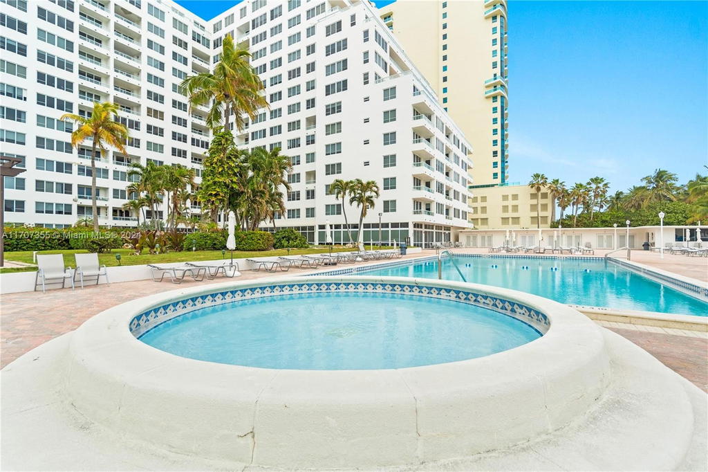 Real estate property located at 5005 Collins Ave #425, Miami-dade, The Carriage Club North, Miami Beach, FL