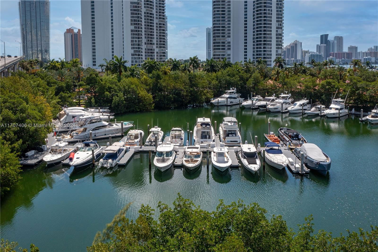 Real estate property located at 3575 Mystic Pointe Dr, Slip 118, Miami-Dade, MYSTIC POINTE MARINA COND, Aventura, FL