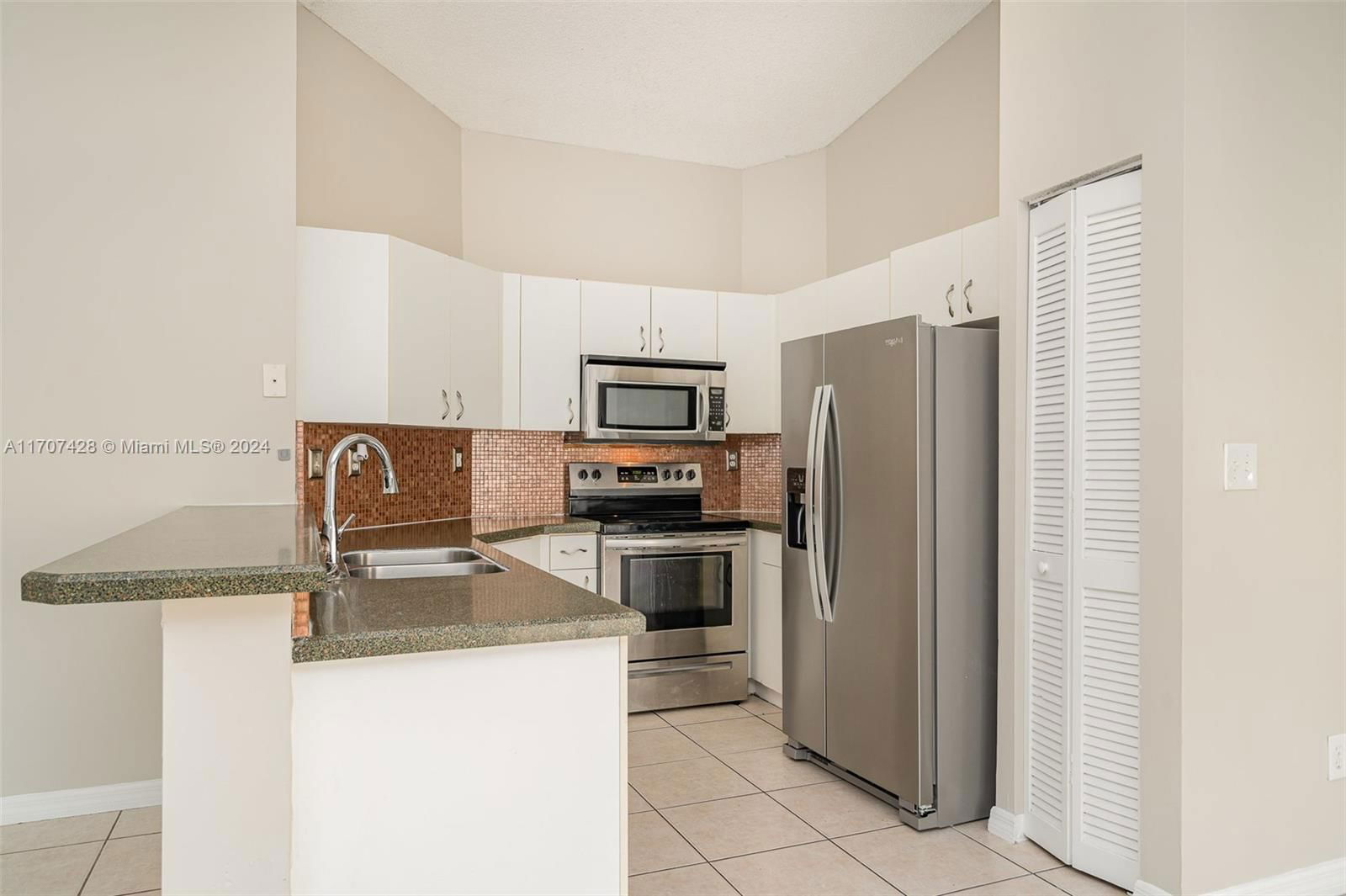 Real estate property located at 17557 142nd Ct, Miami-dade, Weitzer Serena Lakes West, Miami, FL