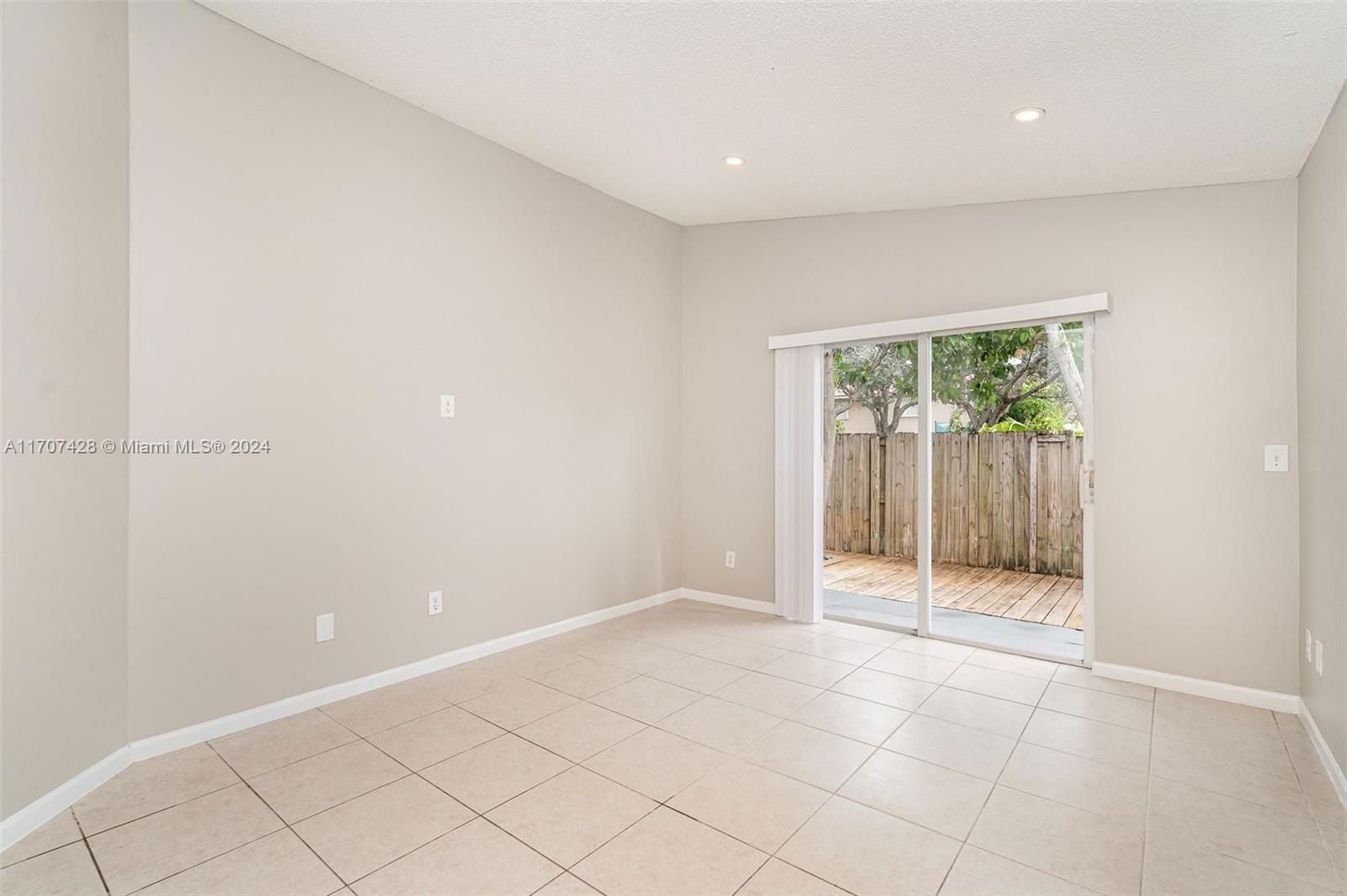 Real estate property located at 17557 142nd Ct, Miami-dade, Weitzer Serena Lakes West, Miami, FL