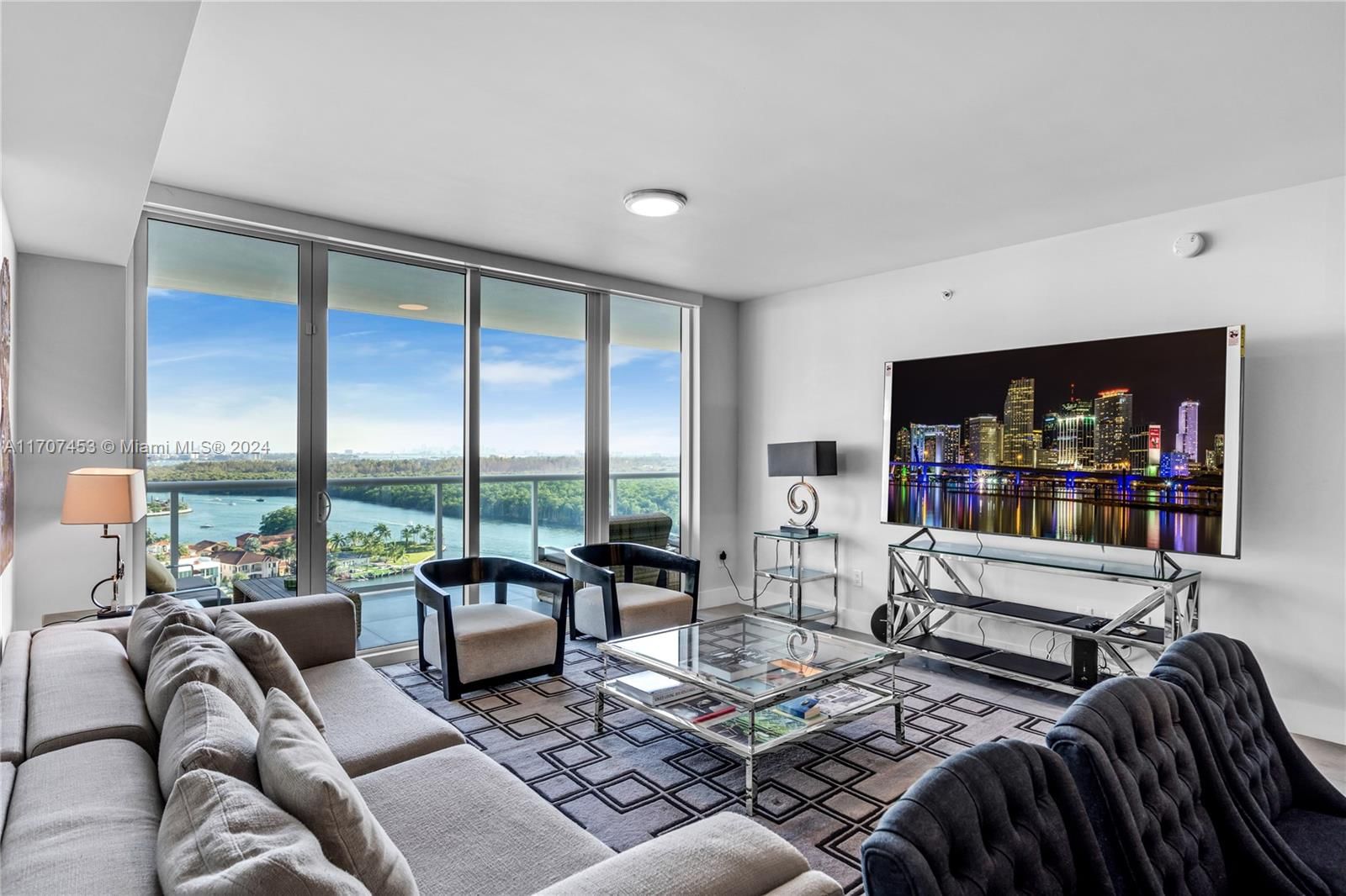 Real estate property located at 400 Sunny Isles Blvd #1607, Miami-dade, 400 Sunny Isles Condo Wes, Sunny Isles Beach, FL