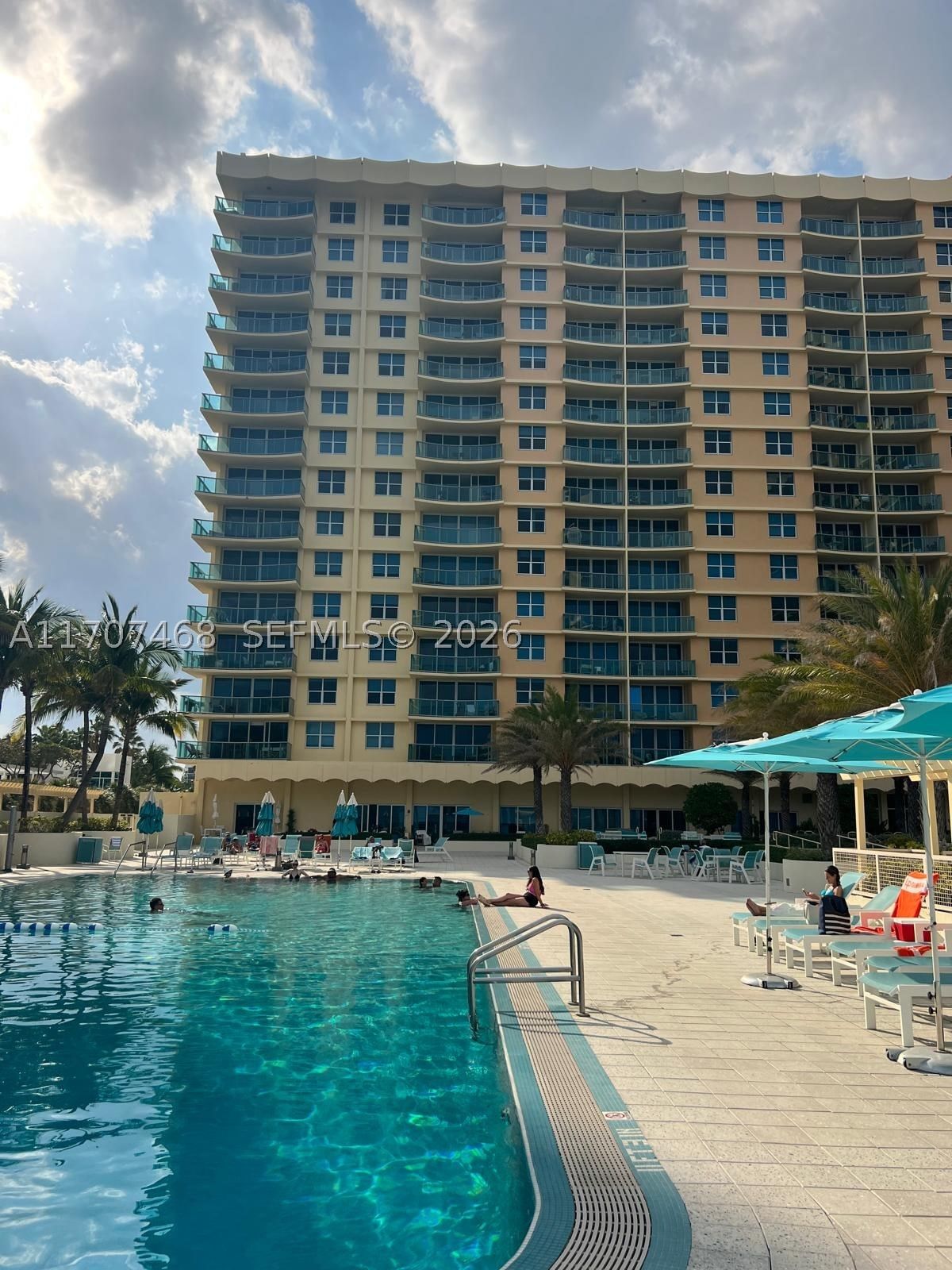 Real estate property located at 2501 Ocean Dr PH32, Broward, Wave Condo, Hollywood, FL