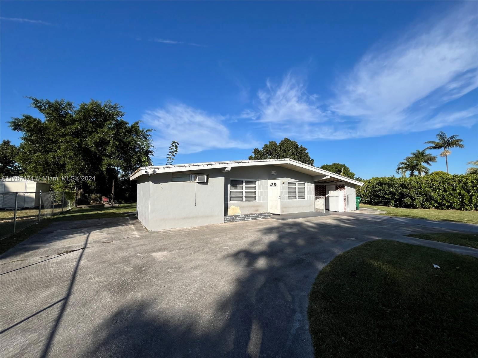 Real estate property located at 27020 142nd Pl, Miami-Dade, NARANJA PK REV, Homestead, FL