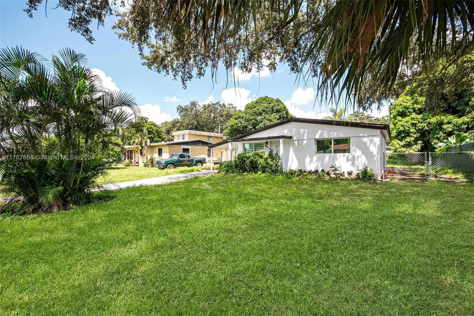 Real estate property located at 5721 Atlanta St, Broward, PLAYLAND ESTATES SEC 2, Hollywood, FL