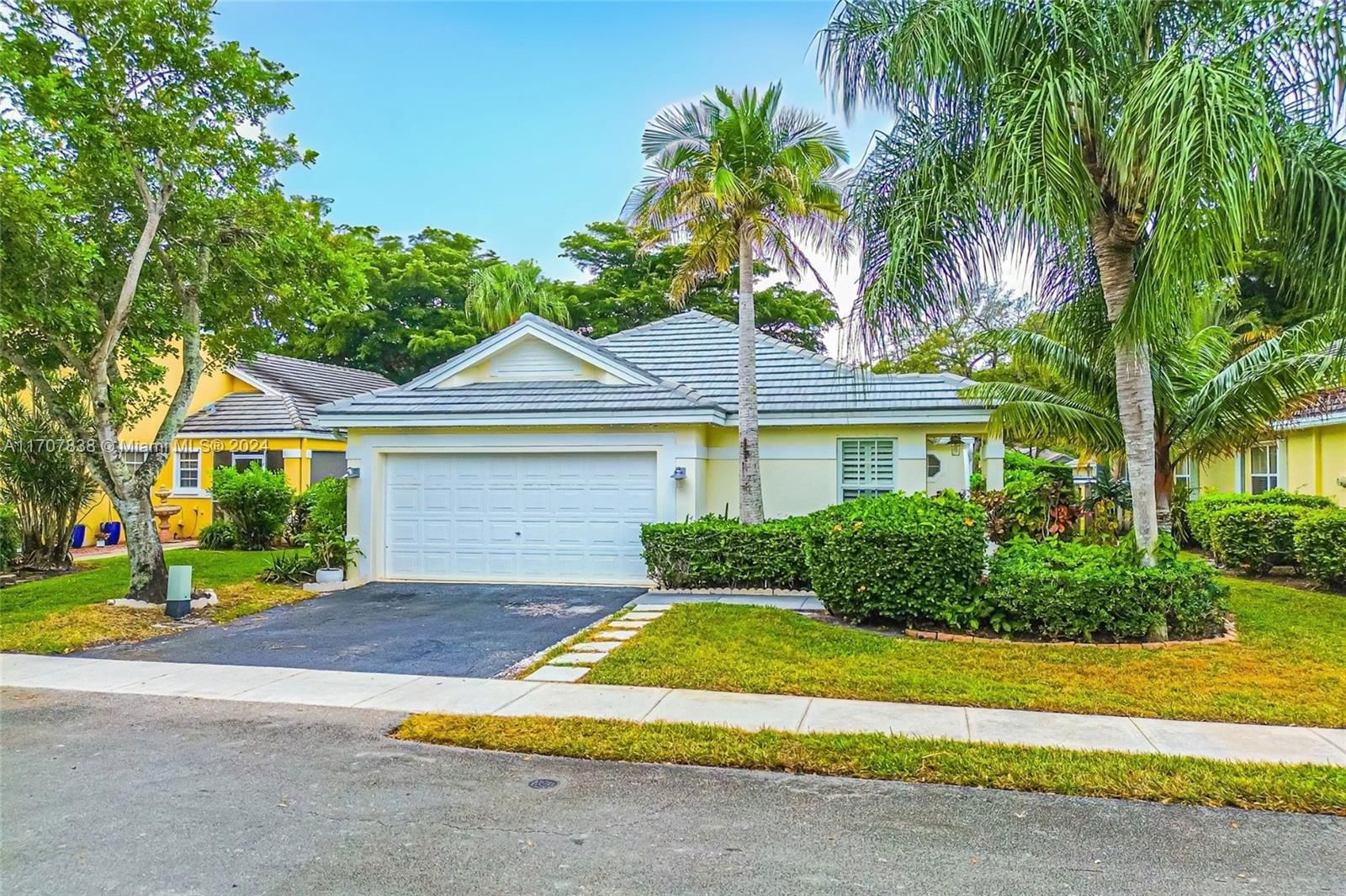 Real estate property located at 2937 Quail Run Ln, Broward, FOREST RIDGE CLUSTER HOME, Davie, FL