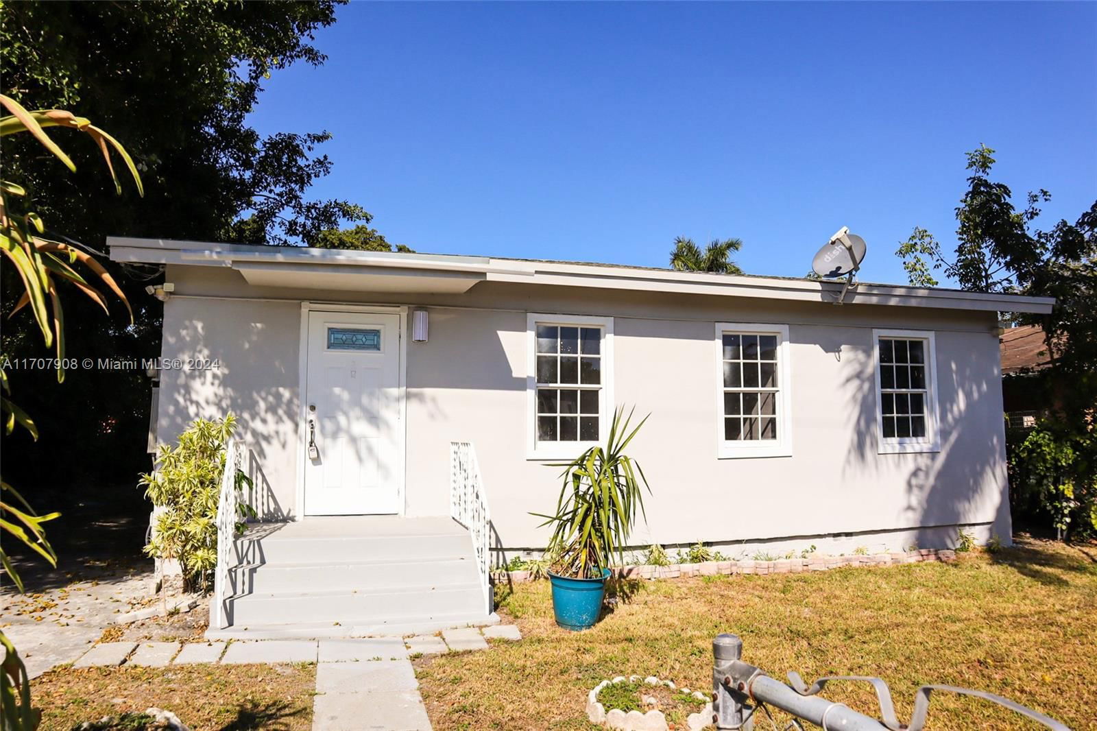 Real estate property located at 415 7th st, Miami-Dade, GRANADA HEIGHTS, Homestead, FL