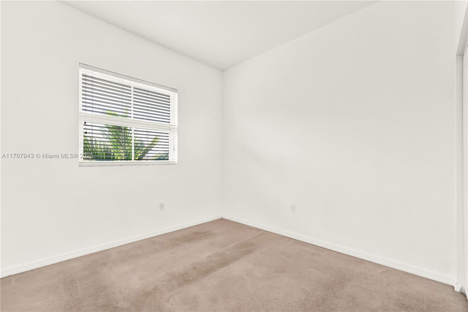 Real estate property located at 10870 88th Ter #214, Miami-dade, Coronado At Doral Iii Con, Doral, FL