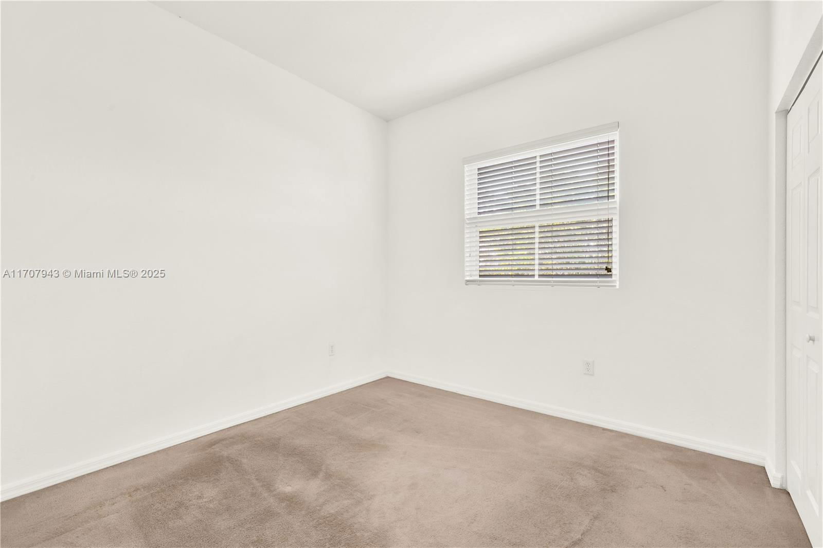 Real estate property located at 10870 88th Ter #214, Miami-dade, Coronado At Doral Iii Con, Doral, FL