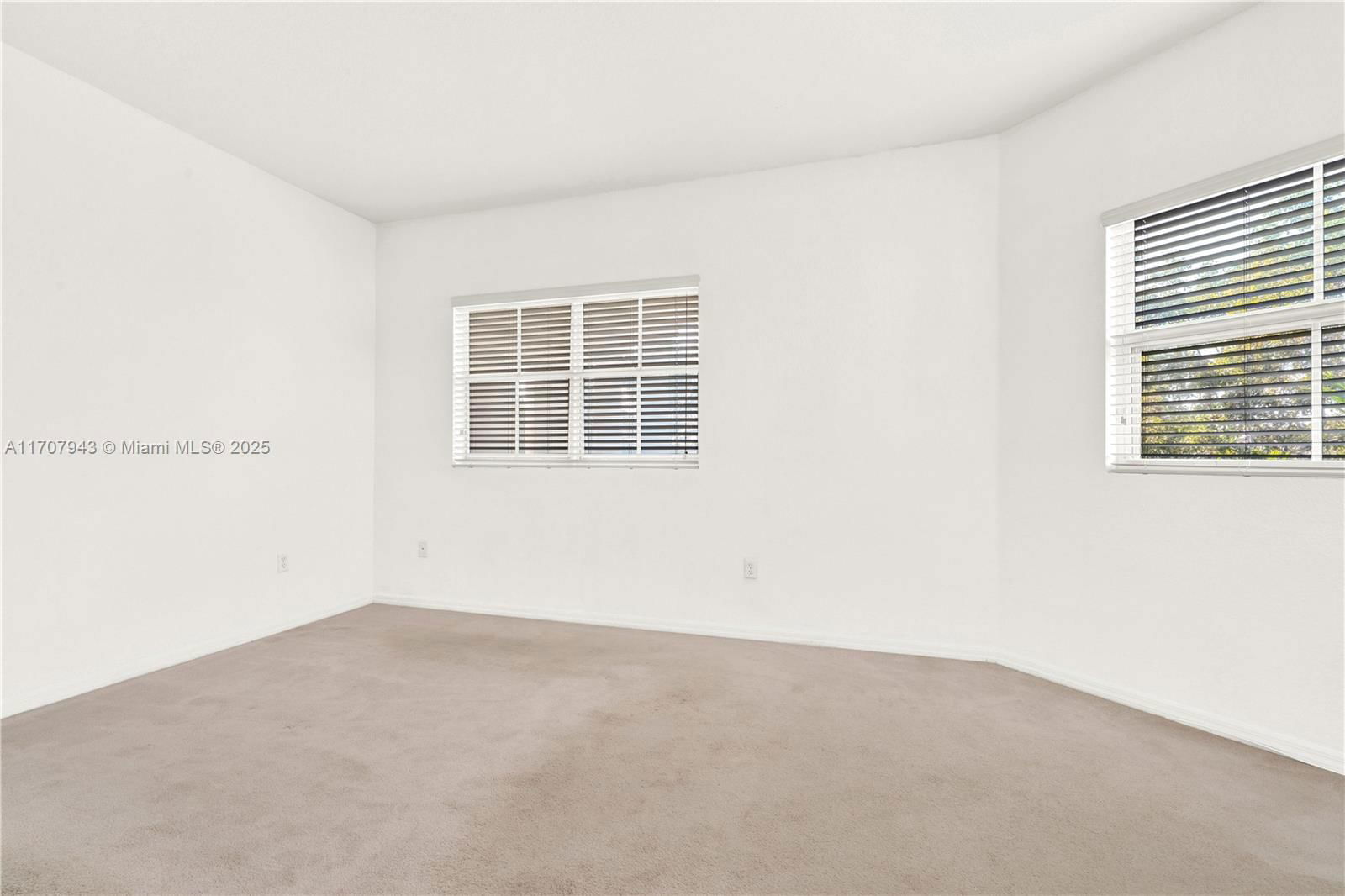 Real estate property located at 10870 88th Ter #214, Miami-dade, Coronado At Doral Iii Con, Doral, FL