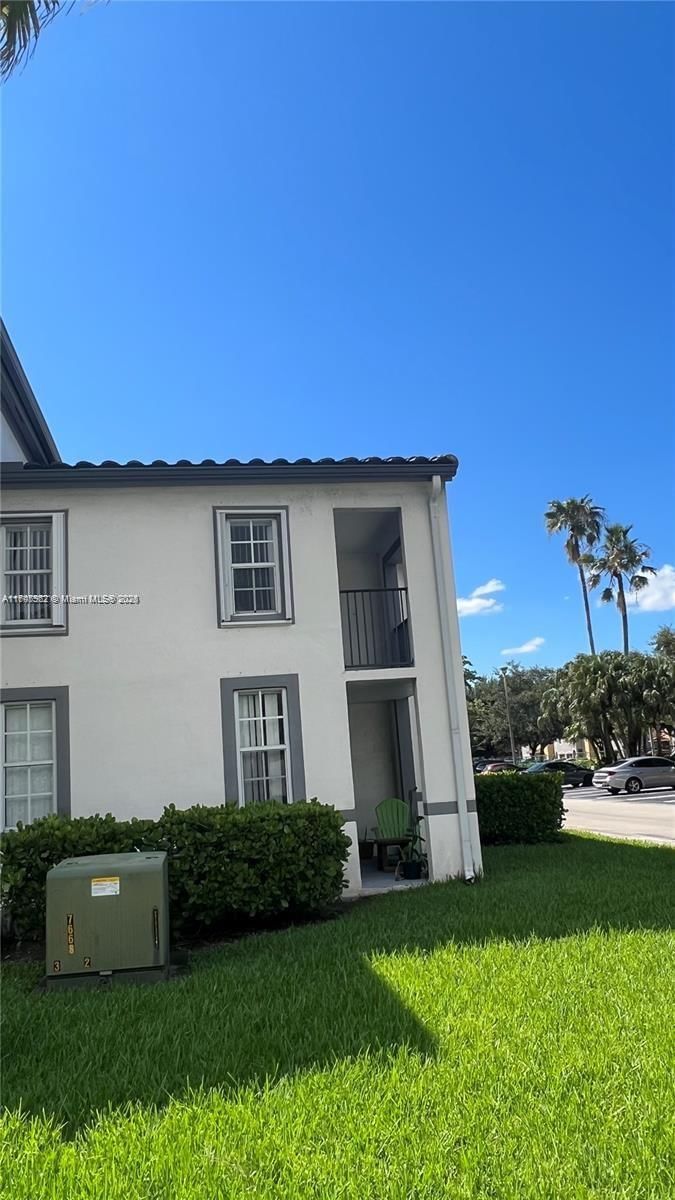 Real estate property located at 4580 107th Ave #207-13, Miami-dade, Enclave At Doral Condo No, Doral, FL