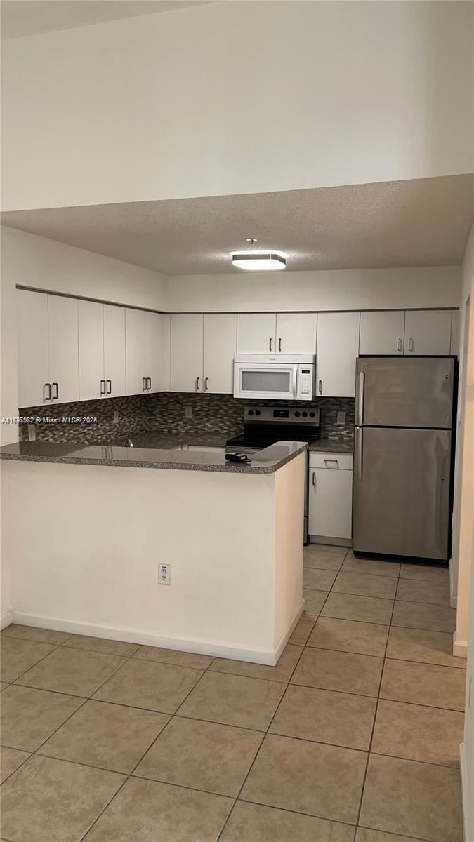 Real estate property located at 4580 107th Ave #207-13, Miami-dade, Enclave At Doral Condo No, Doral, FL