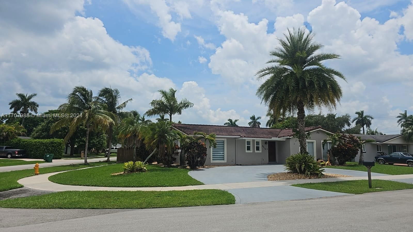 Real estate property located at 8910 182nd Ter, Miami-Dade, SECTION TWENTY BEL AIRE, Palmetto Bay, FL