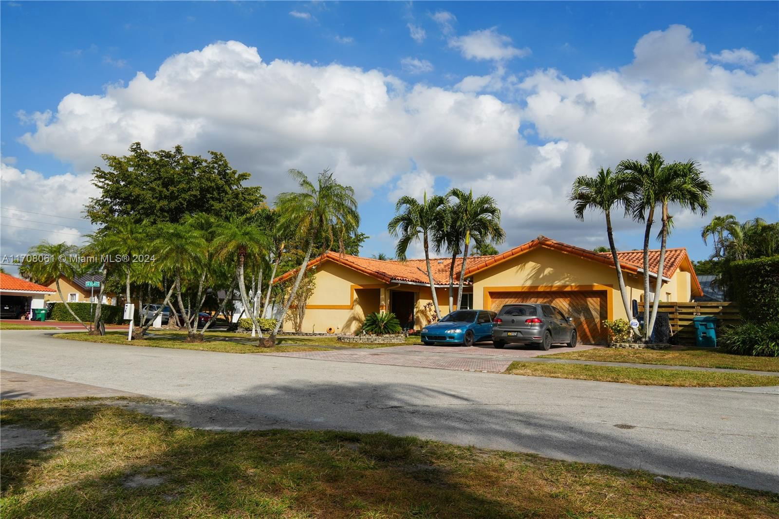 Real estate property located at 10443 129th Pl, Miami-Dade, CALUSA FOREST, Miami, FL