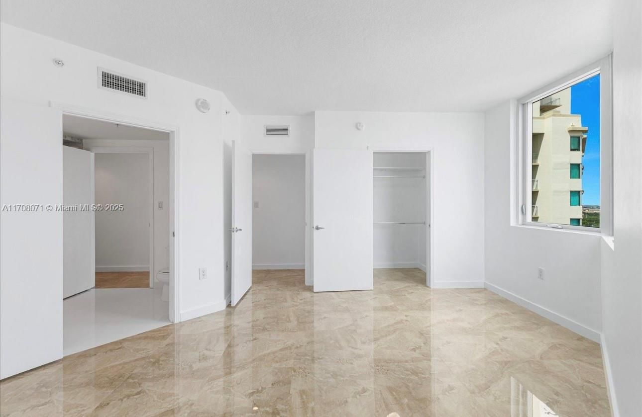 Real estate property located at 9055 73rd Ct #1909, Miami-dade, Metropolis I At Dadeland, Miami, FL