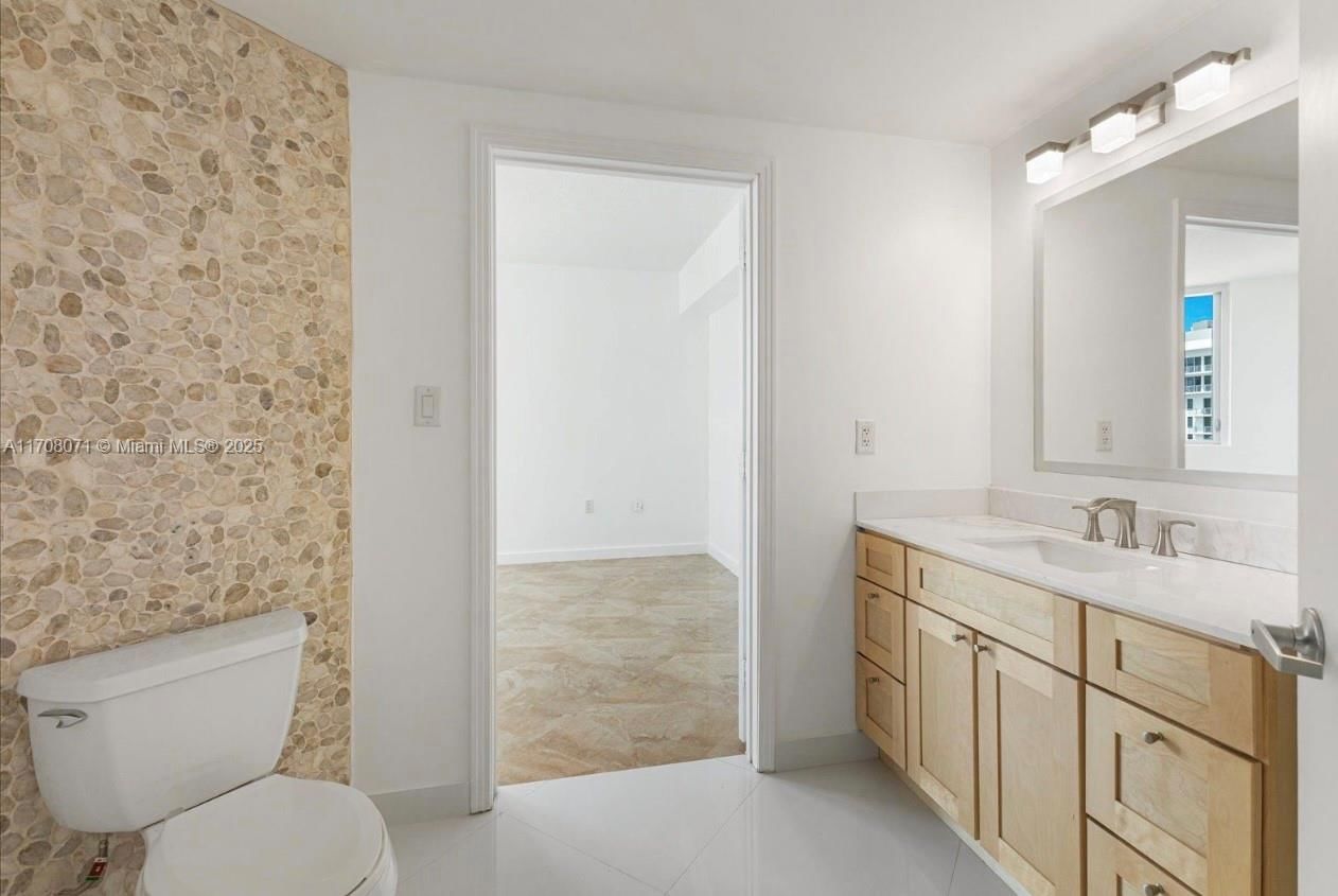 Real estate property located at 9055 73rd Ct #1909, Miami-dade, Metropolis I At Dadeland, Miami, FL