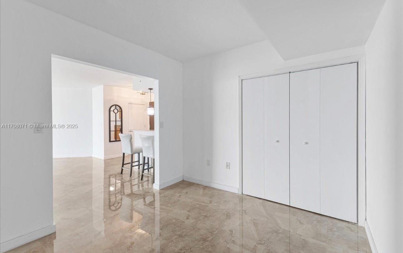 Real estate property located at 9055 73rd Ct #1909, Miami-dade, Metropolis I At Dadeland, Miami, FL