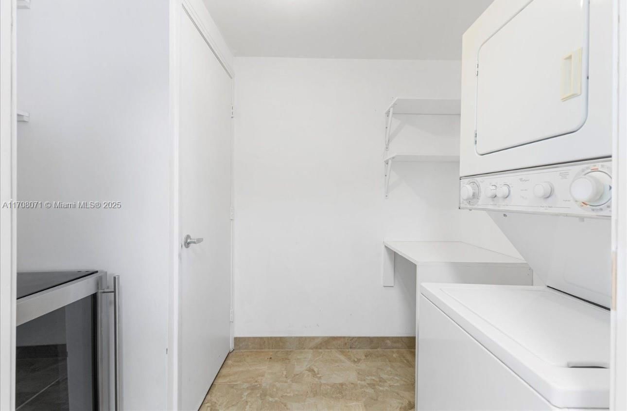 Real estate property located at 9055 73rd Ct #1909, Miami-dade, Metropolis I At Dadeland, Miami, FL