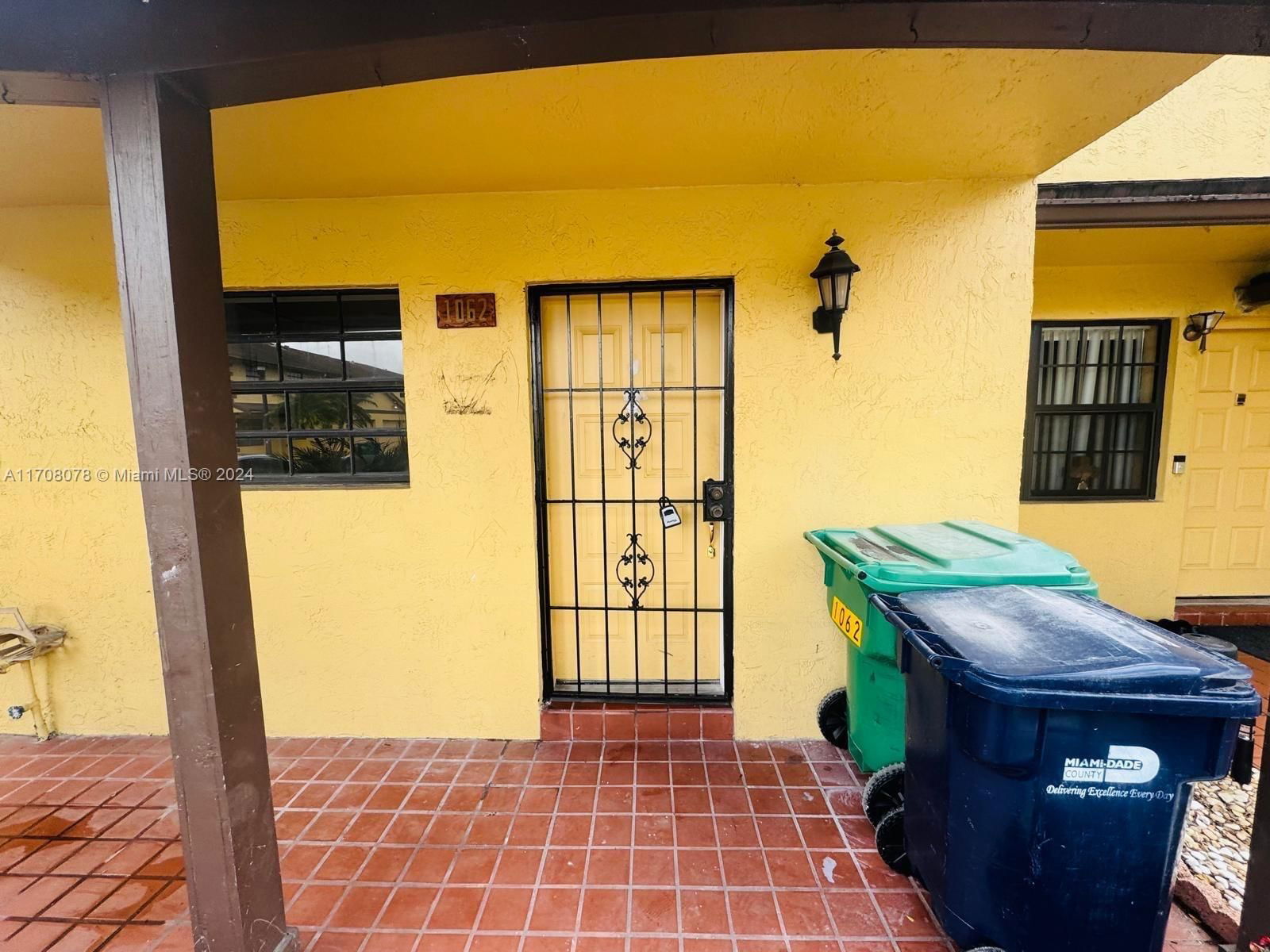 Real estate property located at 1062 209th Ter #1062, Miami-Dade, TOWNHOMES OF MONTEREY, Miami, FL