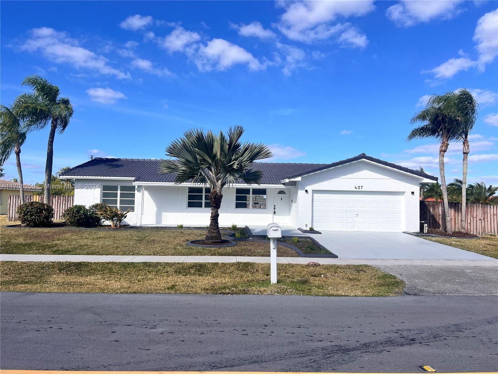 Real estate property located at 437 Sailboat Cir, Broward, BONAVENTURE LAKES ADD 1, Weston, FL