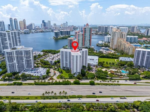 Real estate property located at 3300 192nd St #1908, Miami-Dade, PARC CENTRAL AVENTURA EAST, Aventura, FL