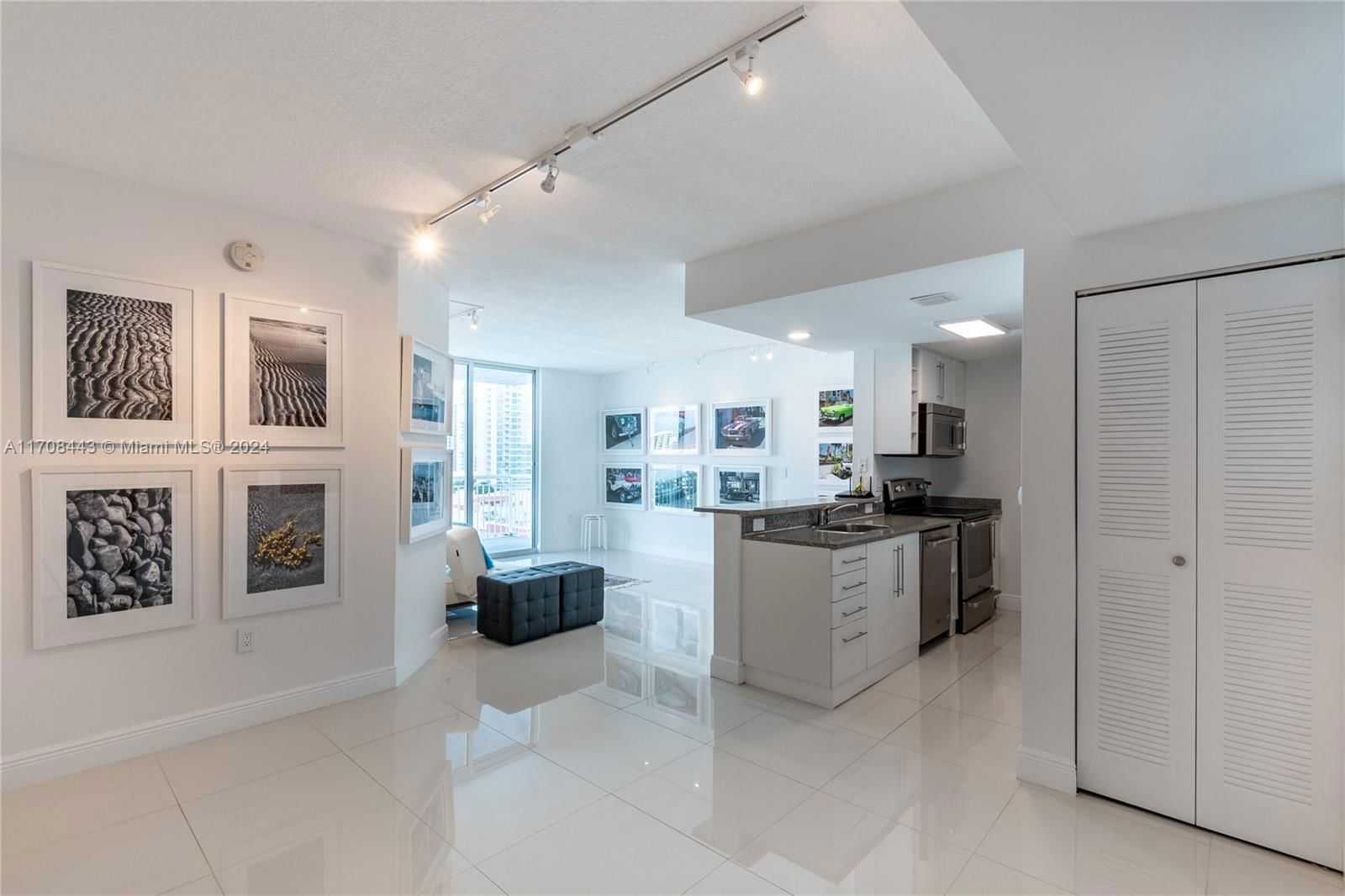 Real estate property located at 275 18th St #1501, Miami-Dade, 1800 BISCAYNE PLAZA CONDO, Miami, FL