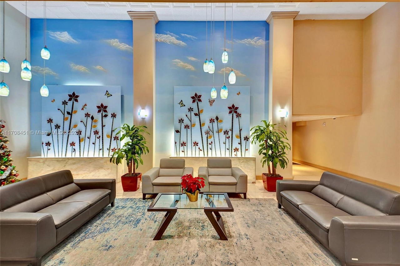 Real estate property located at 1201 Ocean Dr #1806N, Broward, Summit Condo, Hollywood, FL