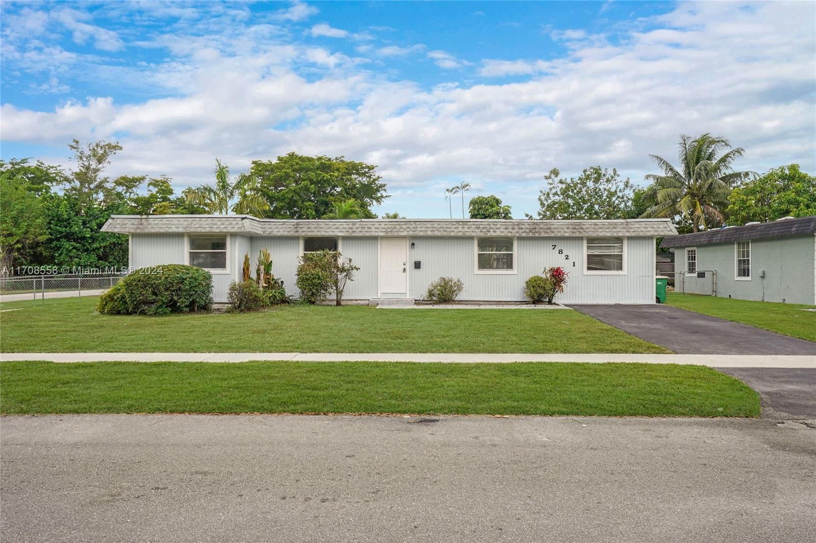 Real estate property located at 7821 67th Ave, Broward, HEATHGATE 2ND ADD, Tamarac, FL