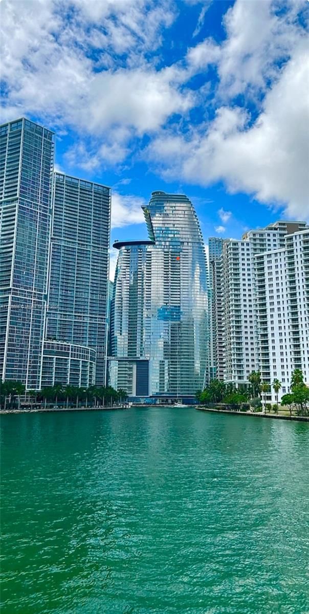 Real estate property located at 300 Biscayne Blvd #4703, Miami-Dade, 0, Miami, FL