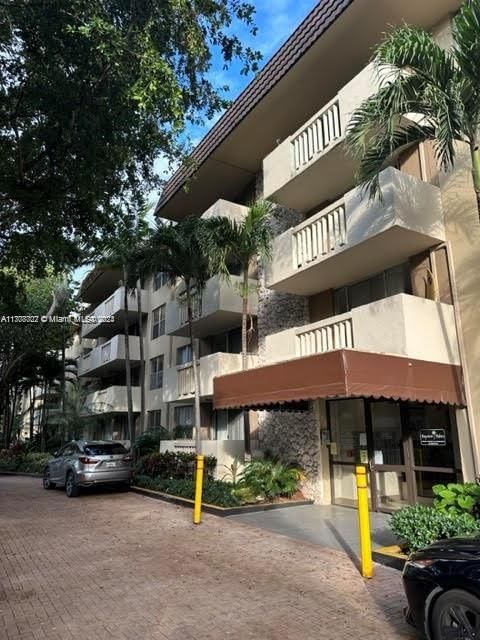 Real estate property located at 1800 Sans Souci Blvd #115, Miami-Dade, BAYVIEW PALMS CONDO, North Miami, FL