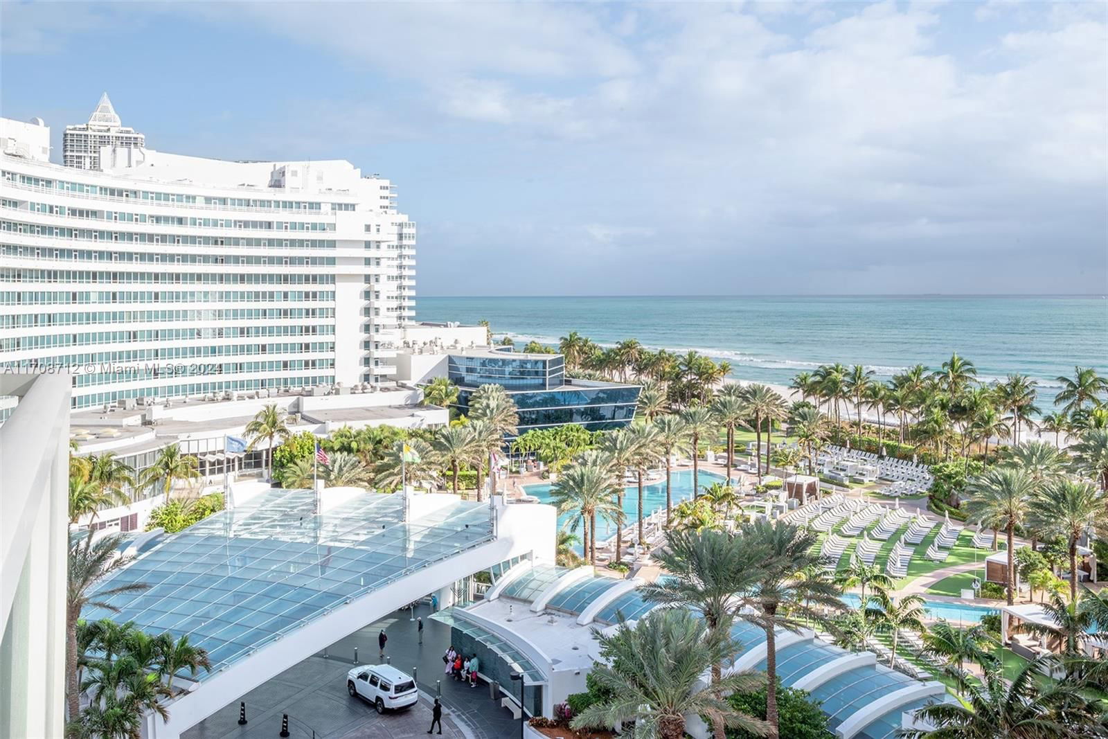 Real estate property located at 4401 Collins Ave #902, Miami-Dade, FONTAINEBLEAU II CONDO, Miami Beach, FL