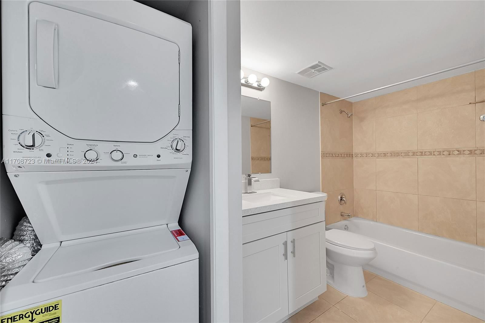 Real estate property located at 191 Lakeview Dr #204, Broward, Racquet Club Village Apar, Weston, FL
