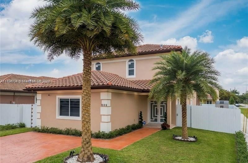 Real estate property located at 808 5th St, Miami-Dade, BOUGAINVILLAE PARK, Florida City, FL