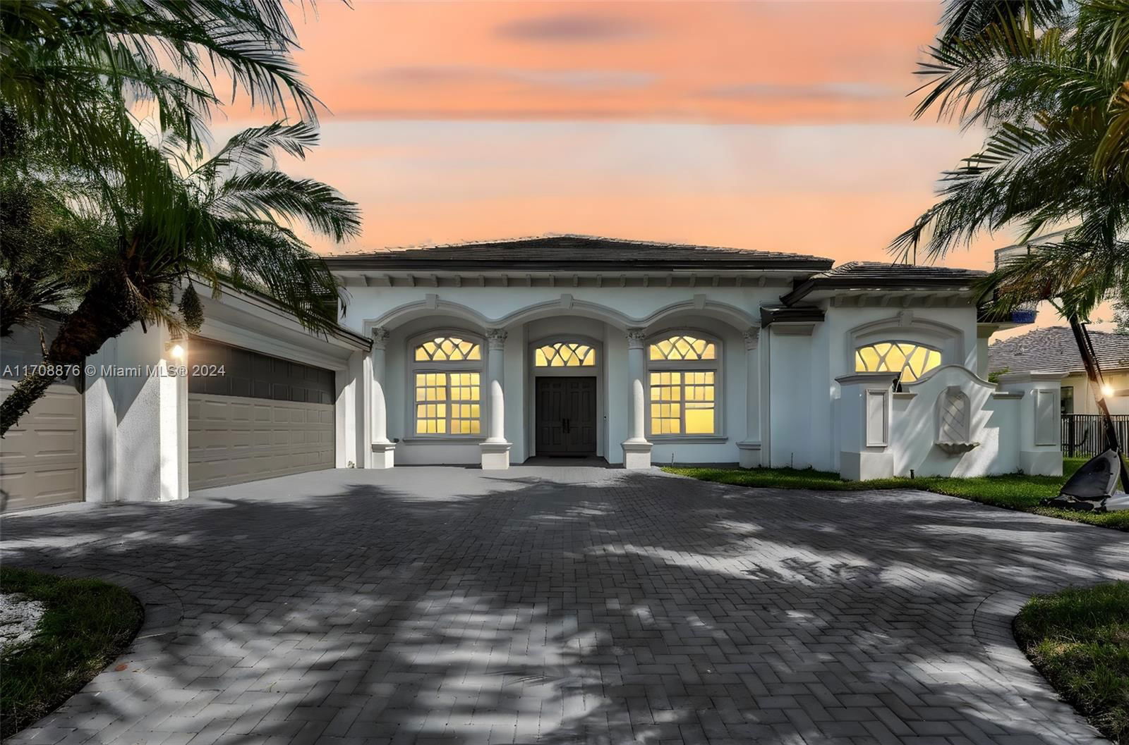 Real estate property located at 19086 Park Ridge St, Broward, ESTATES OF SWAN LAKE, Weston, FL