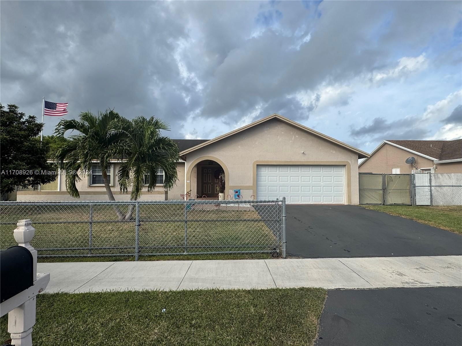 Real estate property located at 13753 282nd Ter, Miami-Dade, HARTFORD PLACE, Homestead, FL