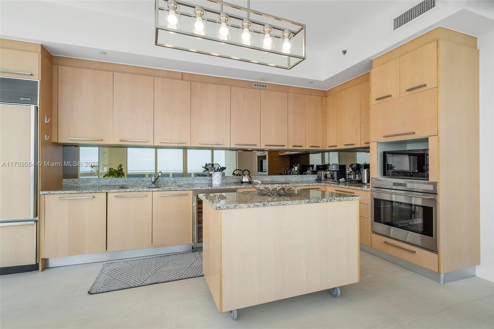 Real estate property located at 15901 Collins Ave #1601, Miami-dade, Tdr Tower Ii Condo, Sunny Isles Beach, FL