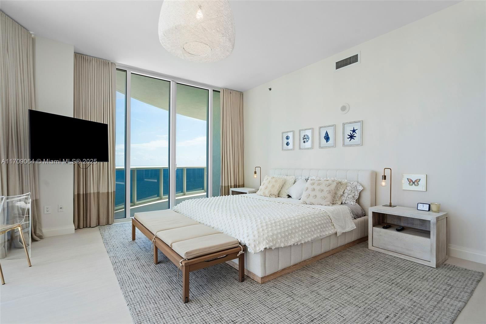 Real estate property located at 15901 Collins Ave #1601, Miami-dade, Tdr Tower Ii Condo, Sunny Isles Beach, FL
