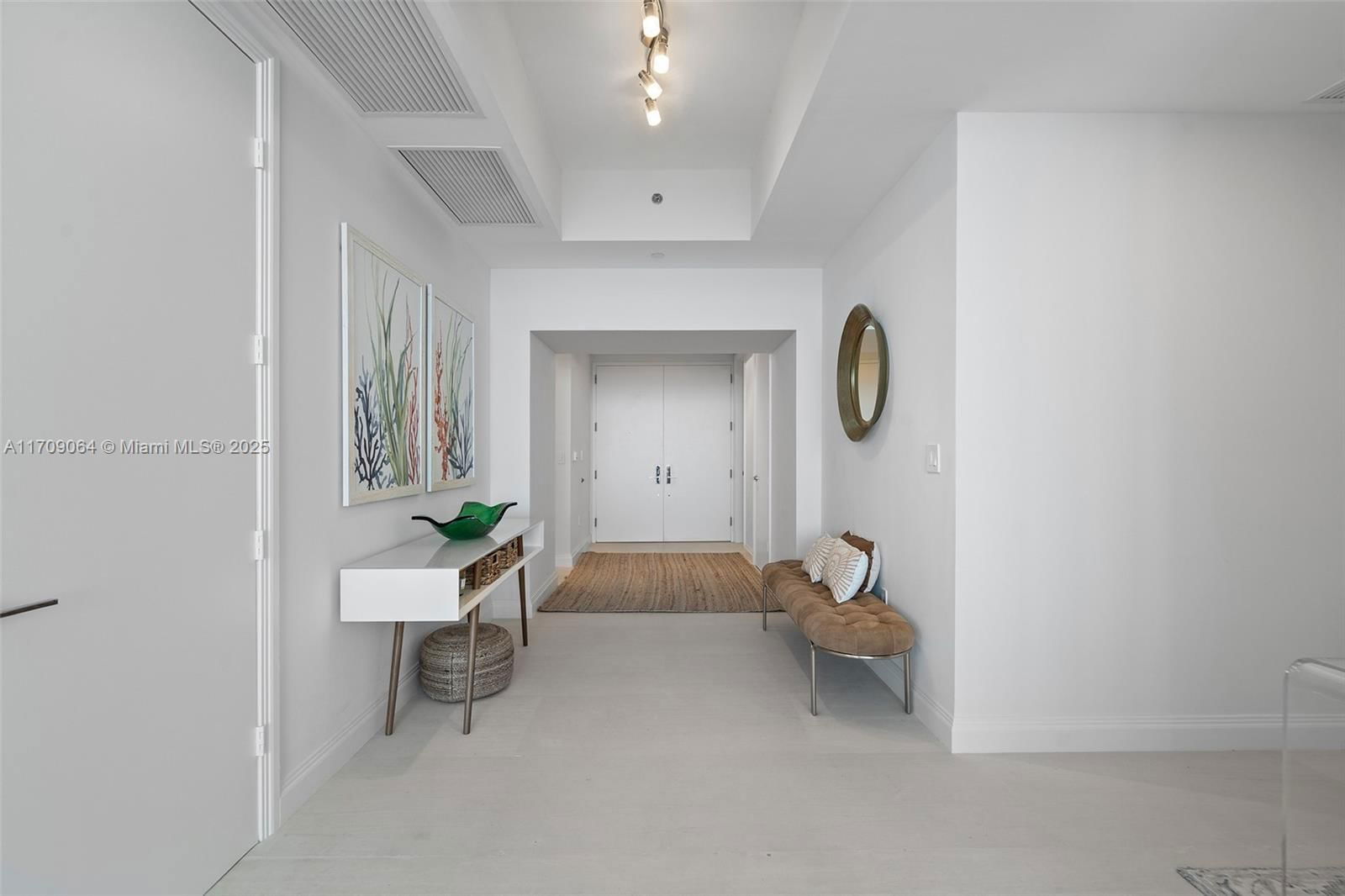 Real estate property located at 15901 Collins Ave #1601, Miami-dade, Tdr Tower Ii Condo, Sunny Isles Beach, FL