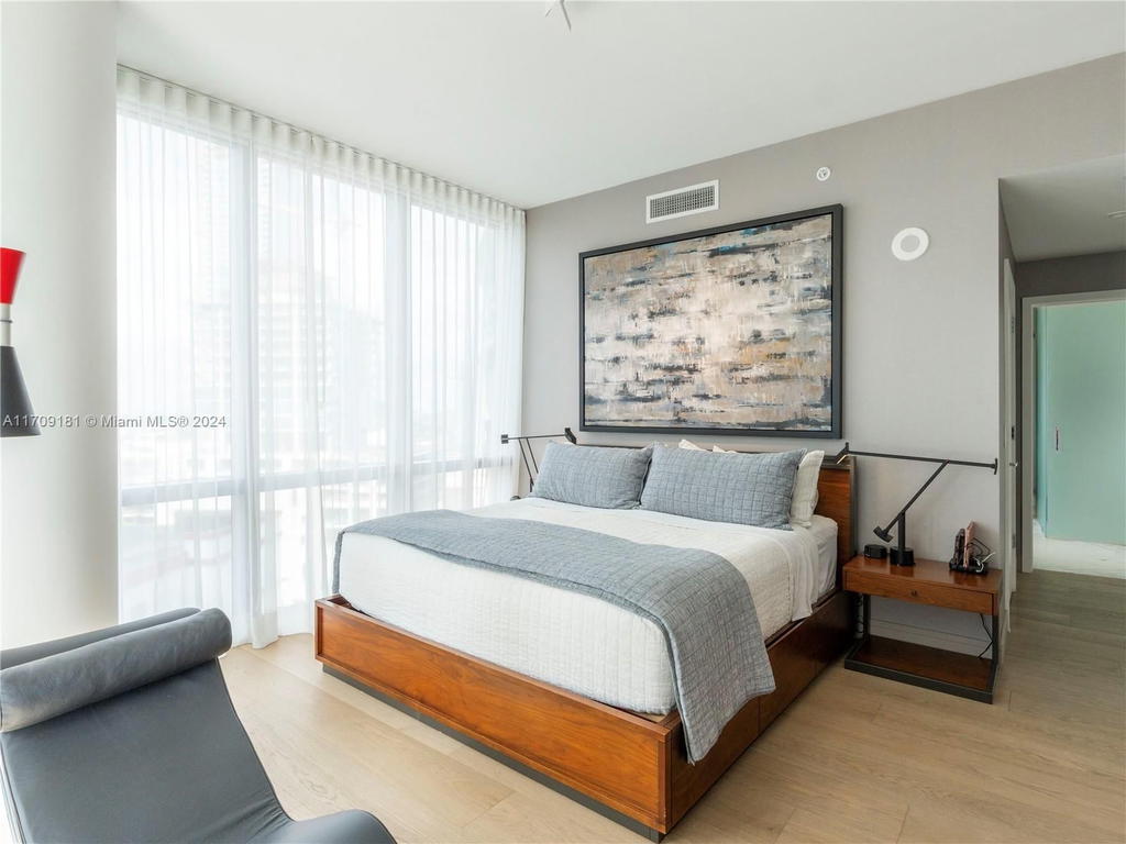 Real estate property located at 851 1st Ave #1212, Miami-dade, Paramount Miami Worldcent, Miami, FL