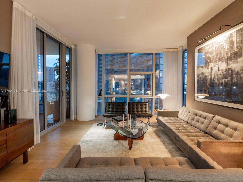Real estate property located at 851 1st Ave #1212, Miami-dade, Paramount Miami Worldcent, Miami, FL