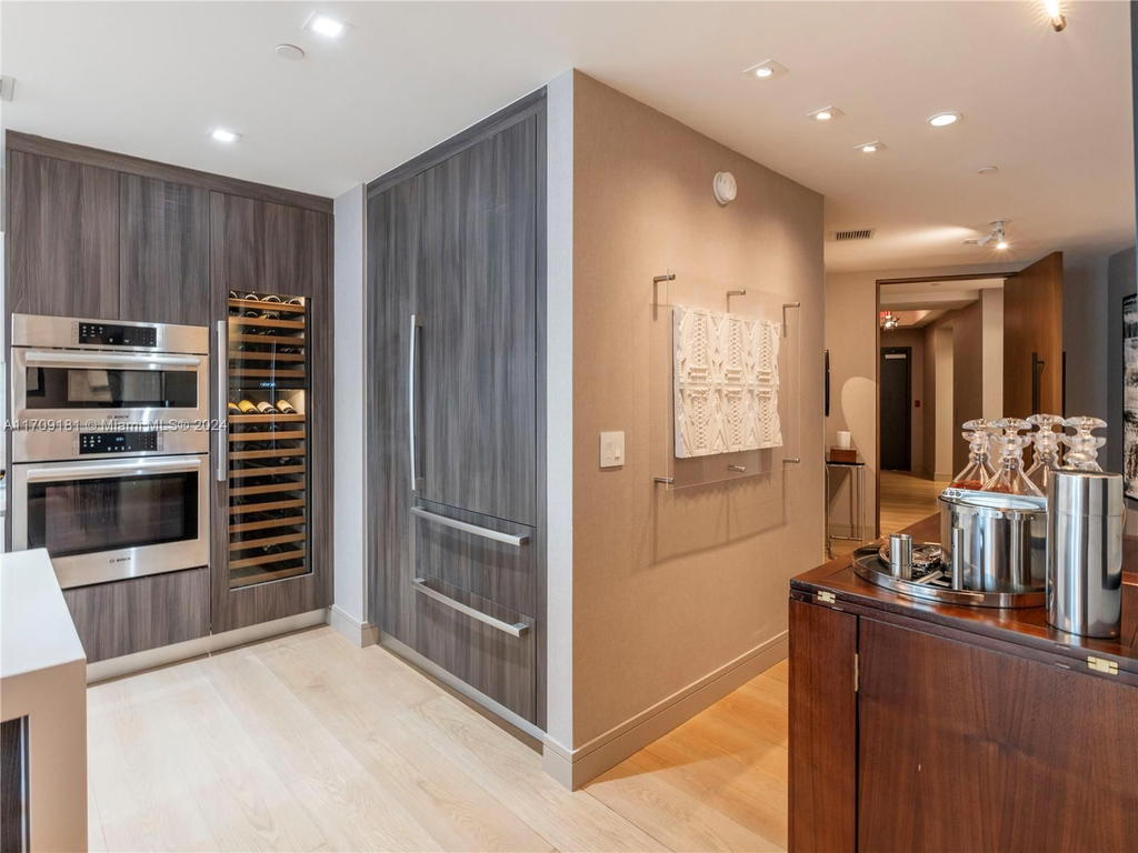 Real estate property located at 851 1st Ave #1212, Miami-dade, Paramount Miami Worldcent, Miami, FL