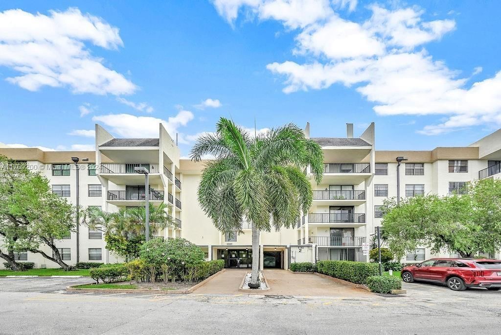 Real estate property located at 6195 Rock Island Rd #204, Broward, GATE TWO CONDO, Tamarac, FL