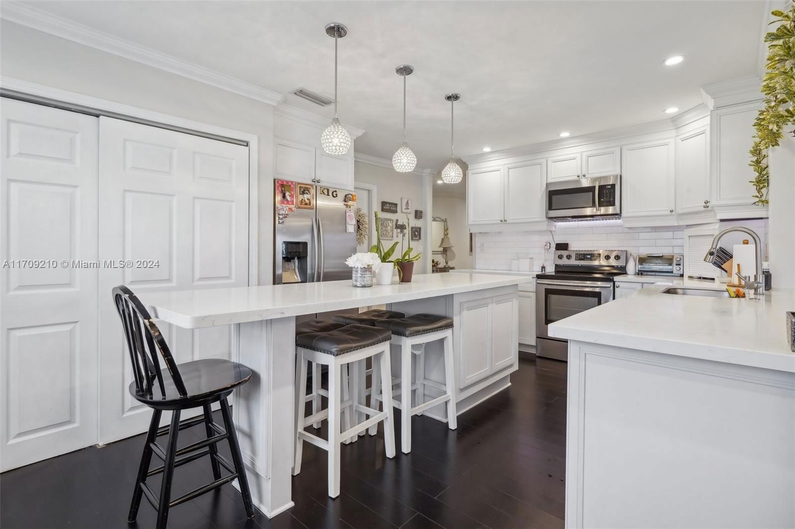 Real estate property located at 9523 82nd St, Broward, Northwood, Tamarac, FL
