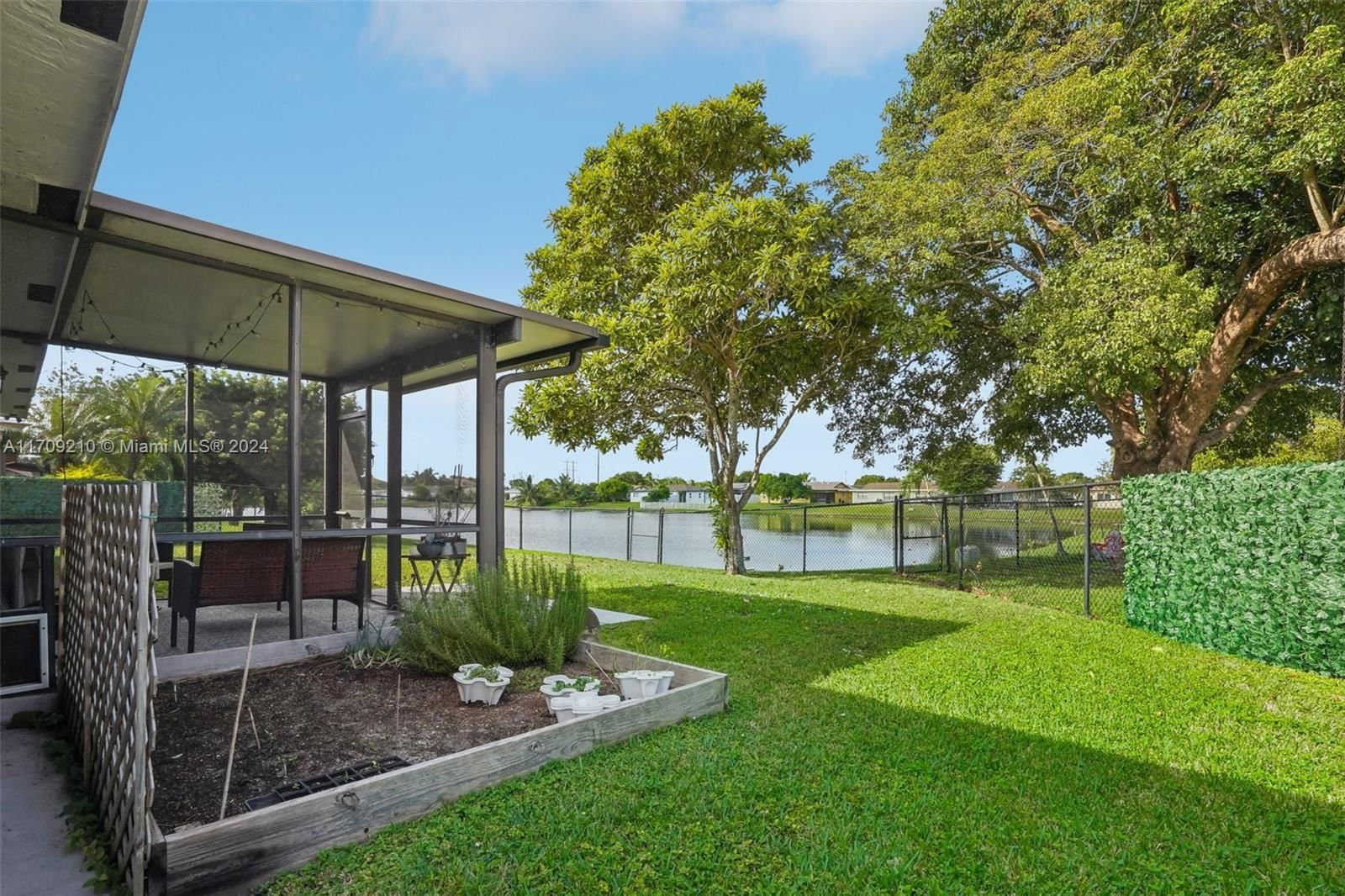 Real estate property located at 9523 82nd St, Broward, Northwood, Tamarac, FL