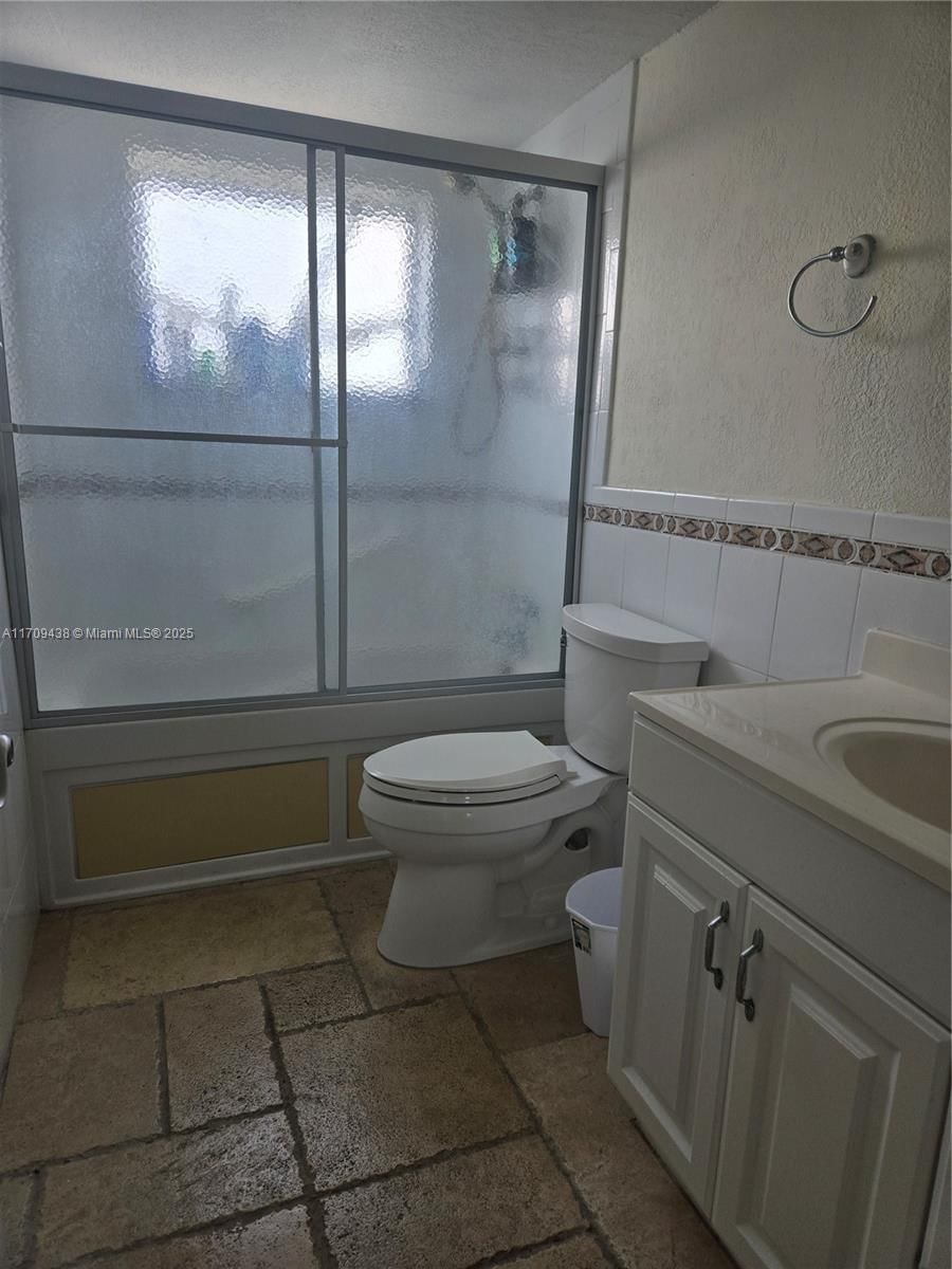 Real estate property located at 4000 169th St #401, Miami-dade, Eden Point South Condo, North Miami Beach, FL