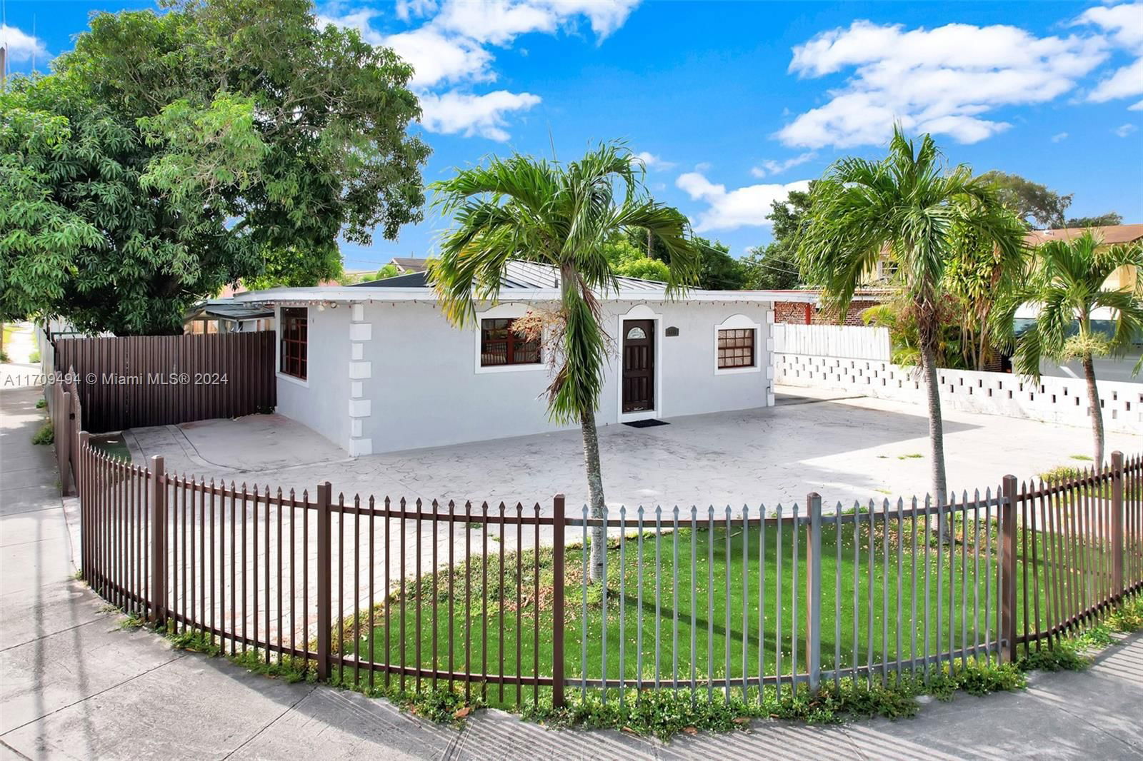 Real estate property located at 4300 4th St, Miami-Dade, WATSON SUB, Miami, FL